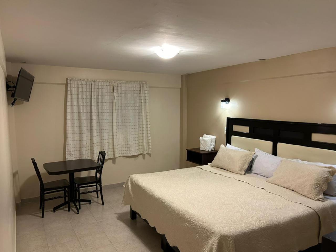 Hotel Gold El Oro de Hidalgo Kültér fotó