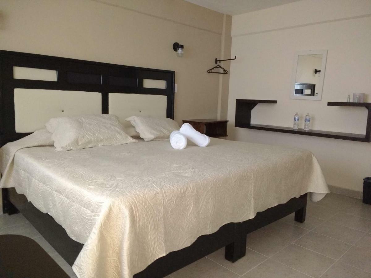 Hotel Gold El Oro de Hidalgo Kültér fotó